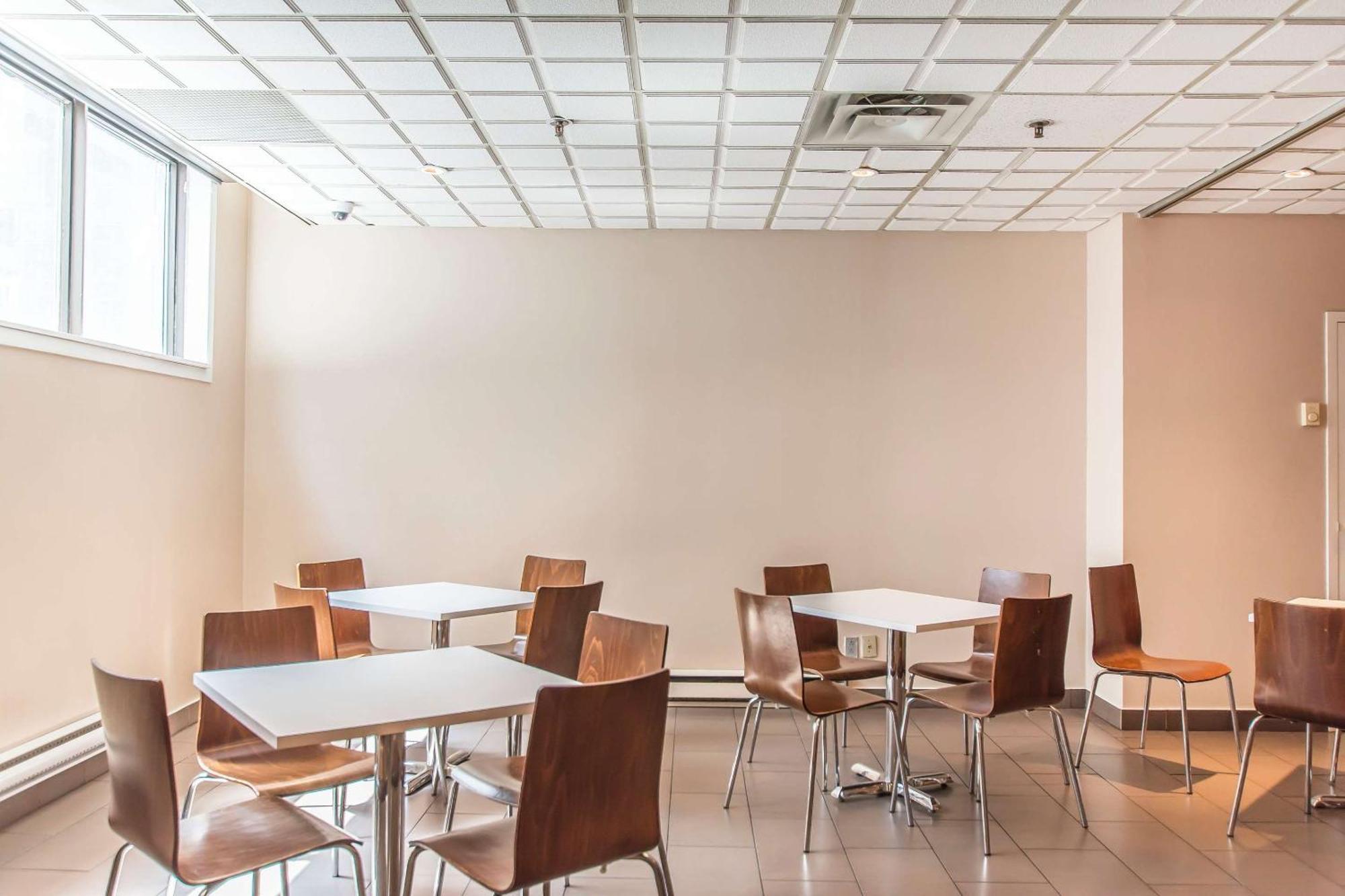 Comfort Suites Downtown Montreal Ngoại thất bức ảnh