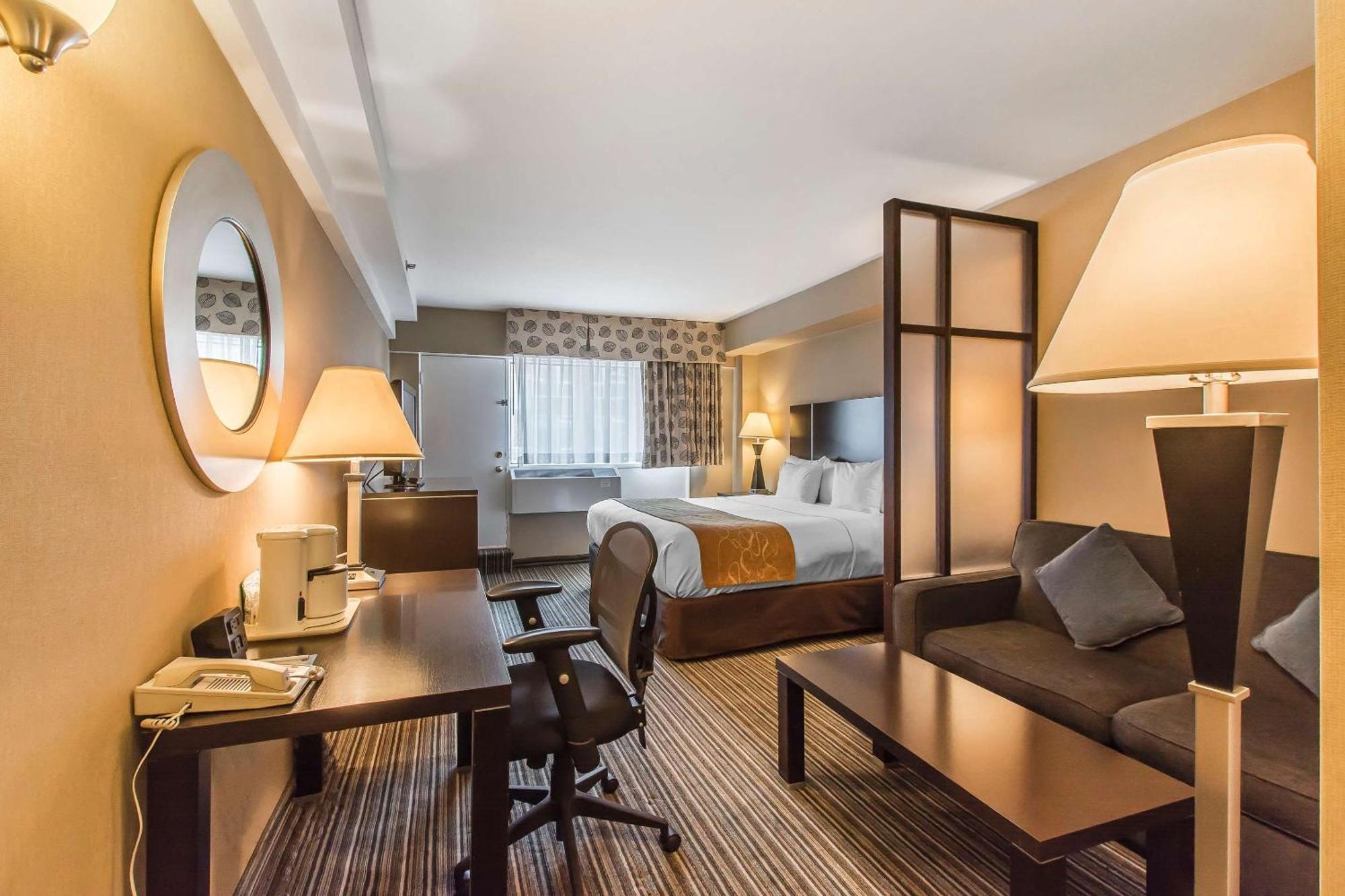 Comfort Suites Downtown Montreal Ngoại thất bức ảnh